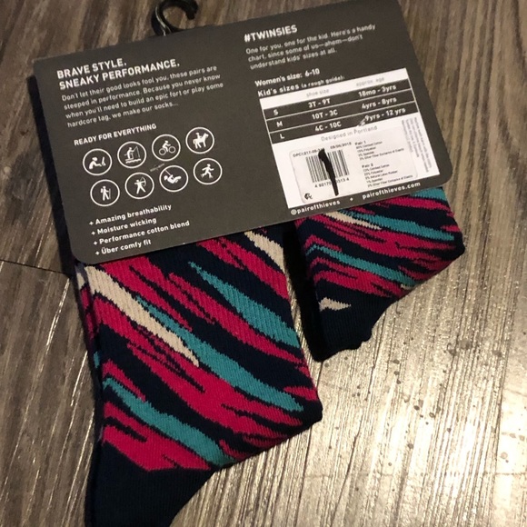 🌔Mommy & Me Matching Socks - Picture 2 of 4